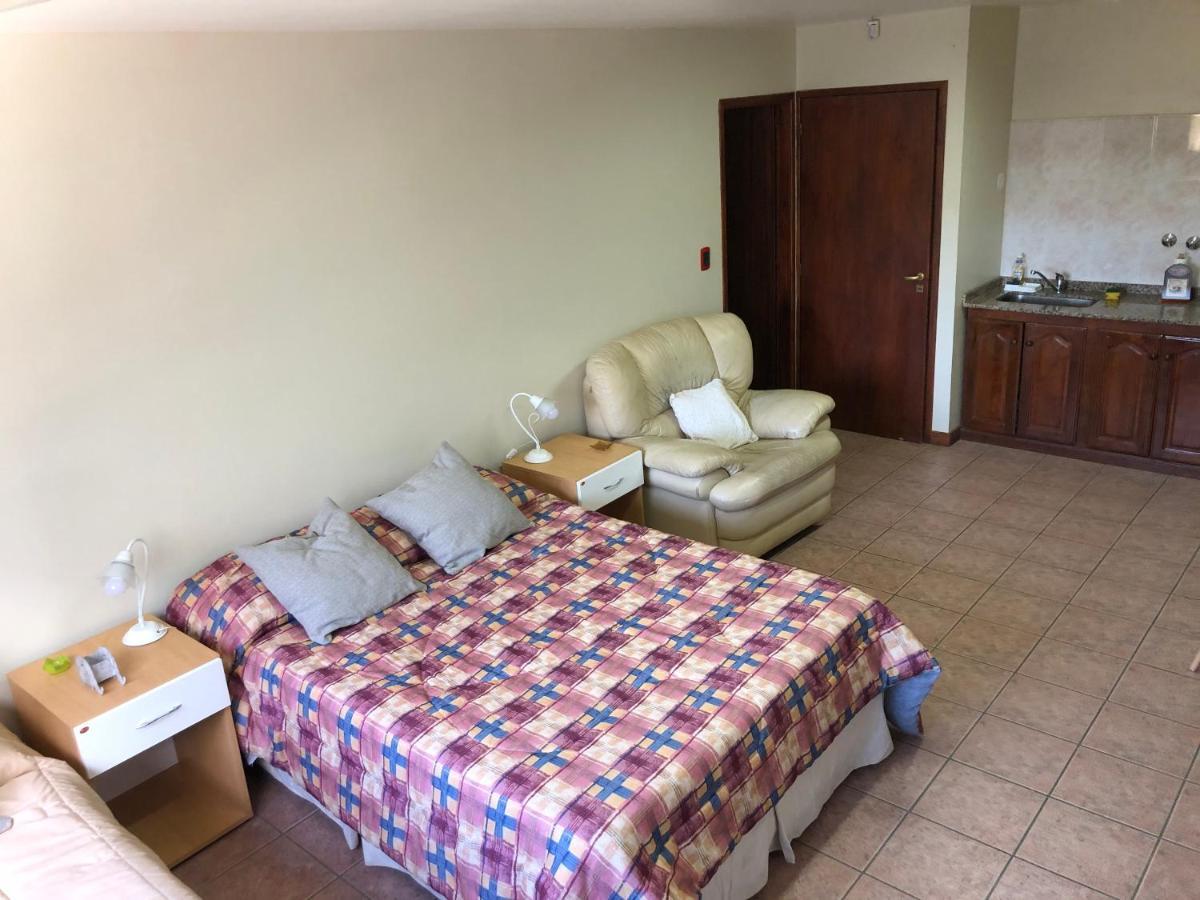 A Un Paso De Todo !!! Lo De Richard Apartment อูซัวยา ภายนอก รูปภาพ
